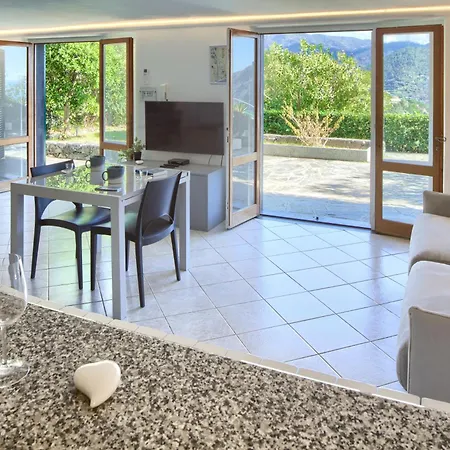 Giardino Sul Mare House - Sea View 아파트